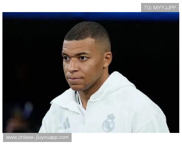 特写视角:欧冠球员的日常训练和场外生活,欧冠球员工资排行榜 特写视角:欧冠球员的日常训练和场外生活,欧冠球员工资排行榜